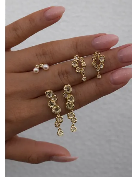 Nava Copenhagen | Seraya Petite Studs - Forgyldt