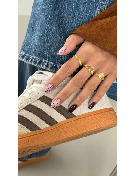 Lorien Ring – unik ring med ferskvandsperle og bølget design fra Tides.