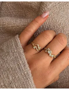 Lorien Ring – unik ring med ferskvandsperle og bølget design fra Tides. 2