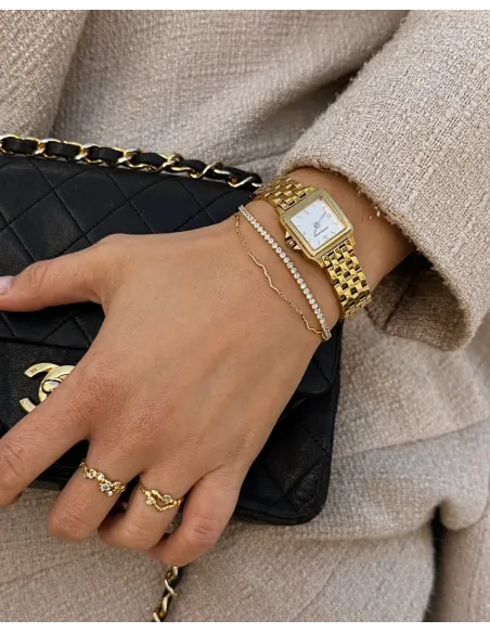 Lorien Ring – unik ring med ferskvandsperle og bølget design fra Tides.