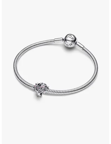 PANDORA Funklende Pavé Tredobbelt Række Charm | Glimtende Elegance