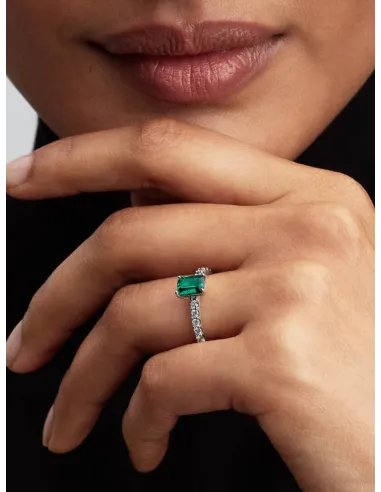 PANDORA | Rektangulær Funklende Grøn Halo Ring