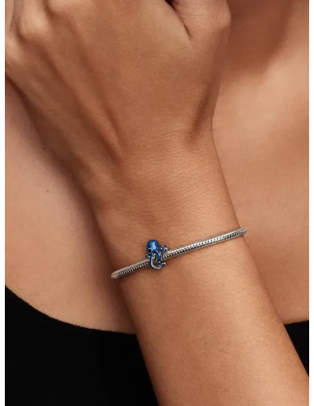 PANDORA Funklende Pavé Tredobbelt Række Charm | Glimtende Elegance