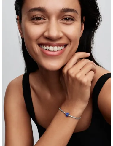 PANDORA Funklende Pavé Tredobbelt Række Charm | Glimtende Elegance