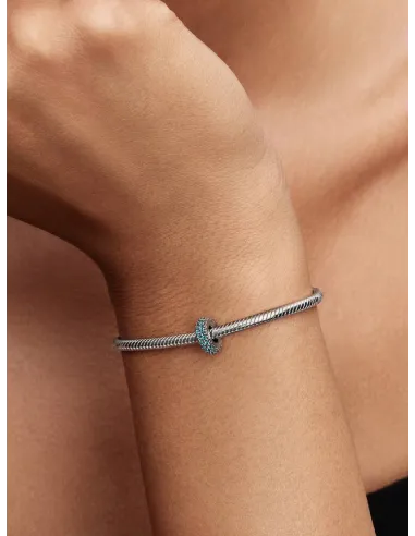 PANDORA Funklende Pavé Tredobbelt Række Charm | Glimtende Elegance