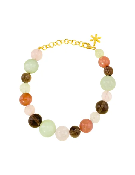 Susanne Friis Bjørner | Armbånd 18-22 cm, forgyldt sølv, miks af lys grøn serpentin, peach månesten, rosenkvarts og røgkvarts
