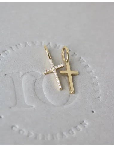 Ro Copenhagen | Symbols Kors vedhæng - 18kt Rødguld