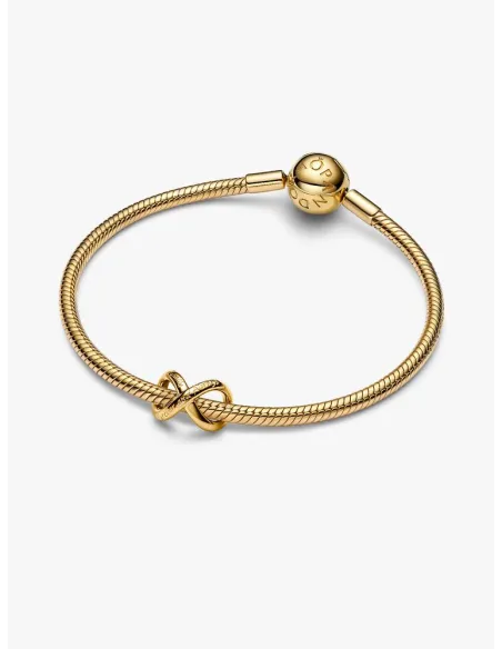 PANDORA Funklende Pavé Tredobbelt Række Charm | Glimtende Elegance