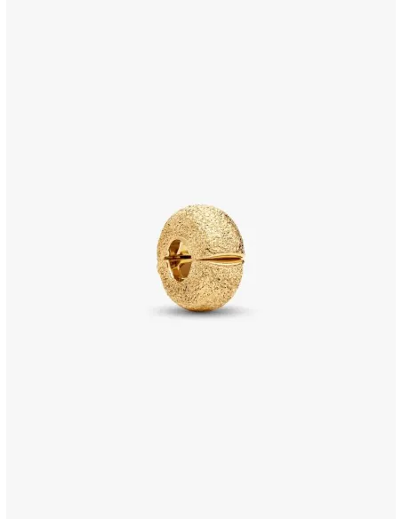 PANDORA Funklende Pavé Tredobbelt Række Charm | Glimtende Elegance