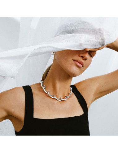 GEORG JENSEN - INFINITY Halskæde på model