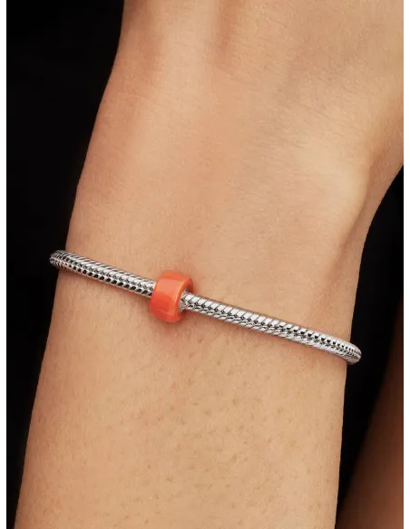 PANDORA Funklende Pavé Tredobbelt Række Charm | Glimtende Elegance