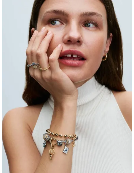 PANDORA Funklende Pavé Tredobbelt Række Charm | Glimtende Elegance