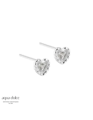 AQUA DULCE | Love Me More Small ørestikker i sølv med zirkonia – 7224
